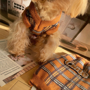 Vintage Plaid Pet Sweater Cat Clothes: A Fashionable Necessity